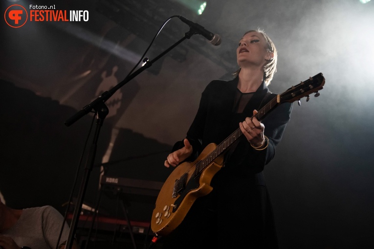 Trixie Whitley op Lowlands 2018 - Zaterdag foto