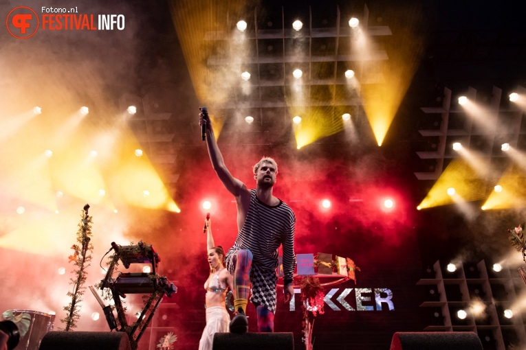 Sofi Tukker op Lowlands 2018 - Zaterdag foto