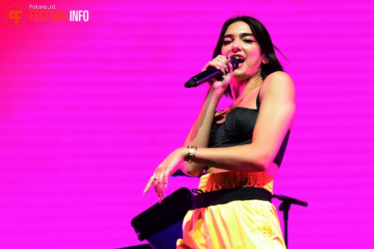 Dua Lipa op Lowlands 2018 - zondag foto