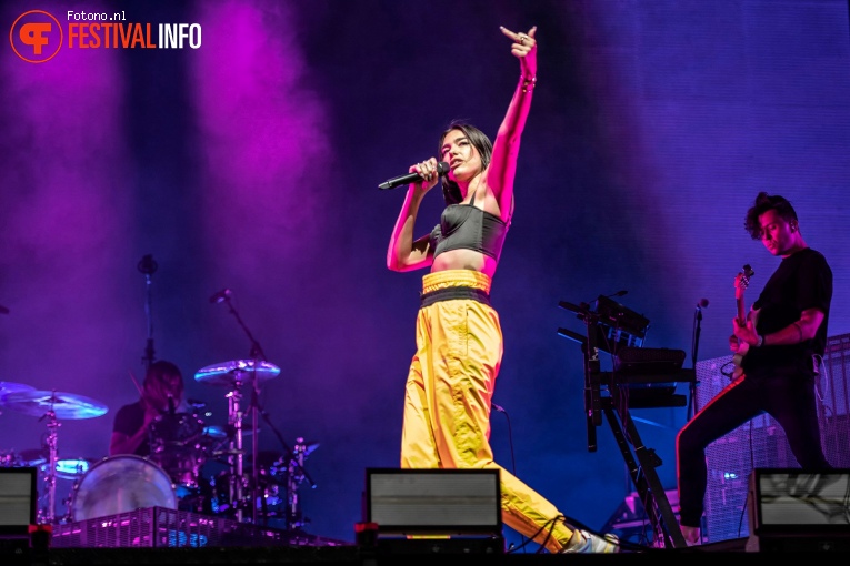 Dua Lipa op Lowlands 2018 - zondag foto