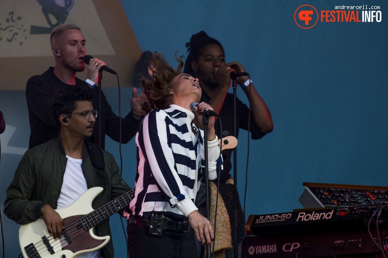 Anouk op Strandfestival ZAND 2018 foto