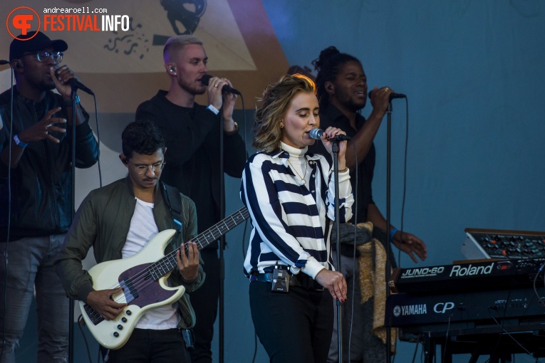 Anouk op Strandfestival ZAND 2018 foto