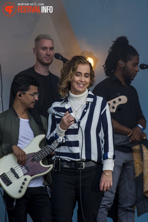 Anouk op Strandfestival ZAND 2018 foto