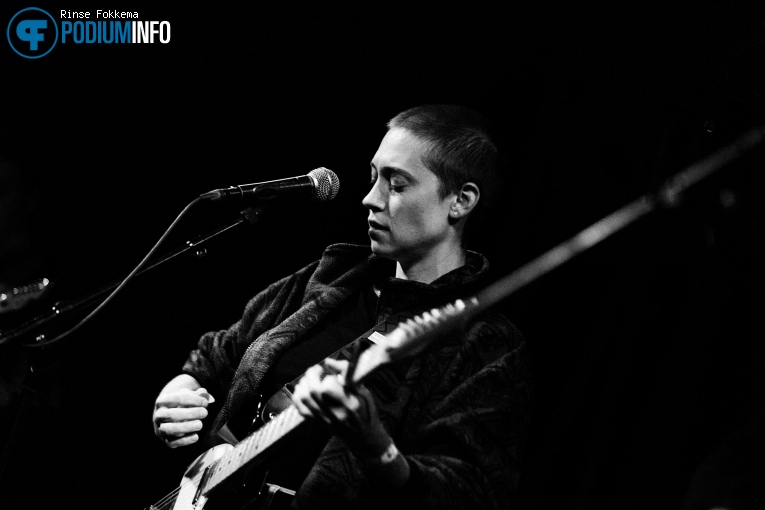 Anna Burch op Anna Burch - 12/09 - Paradiso foto