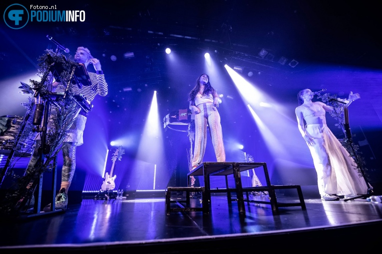 Sofi Tukker op Sofi Tukker - 18/09 - Melkweg foto