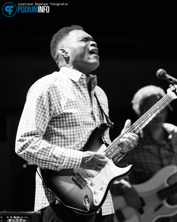Robert Cray op Robert Cray - 26/09 - TivoliVredenburg foto