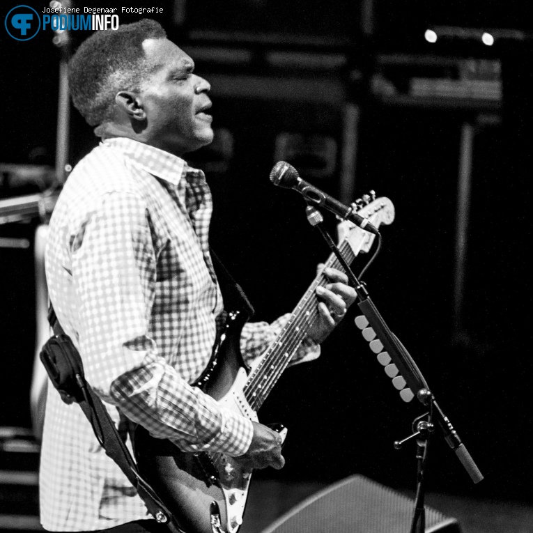 Robert Cray op Robert Cray - 26/09 - TivoliVredenburg foto