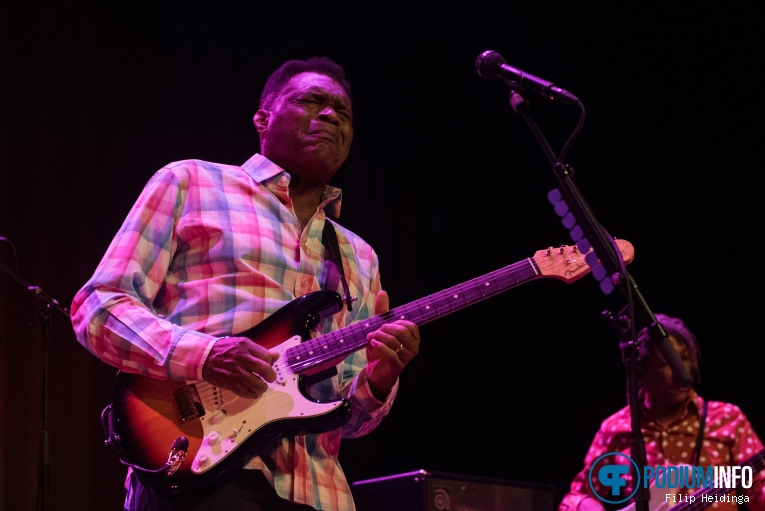 Robert Cray op Robert Cray - 27/09 - Metropool Hengelo foto