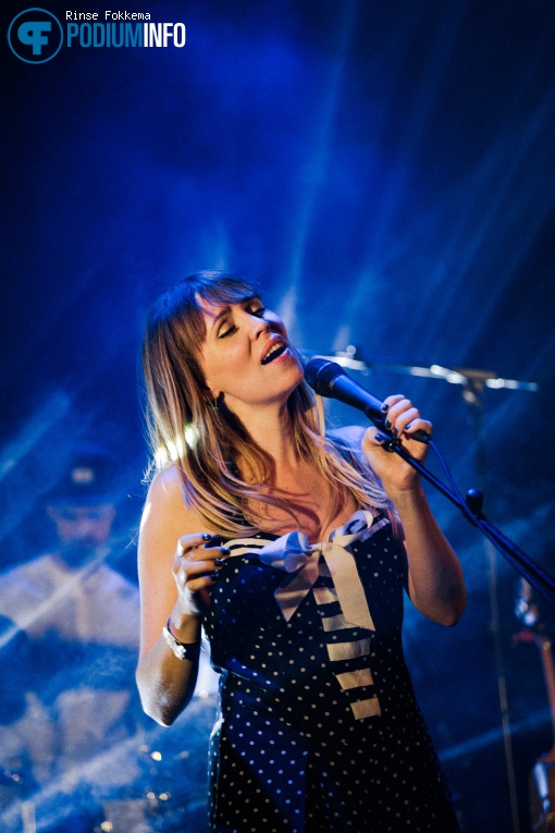 Foto Janne Schra op Janne Schra - 29/09 - TivoliVredenburg