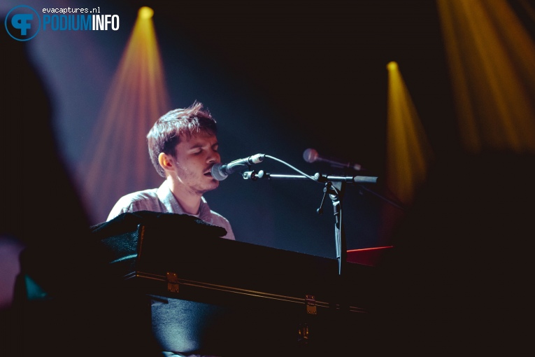 Rex Orange County op Rex Orange County - 02/10 - Melkweg foto