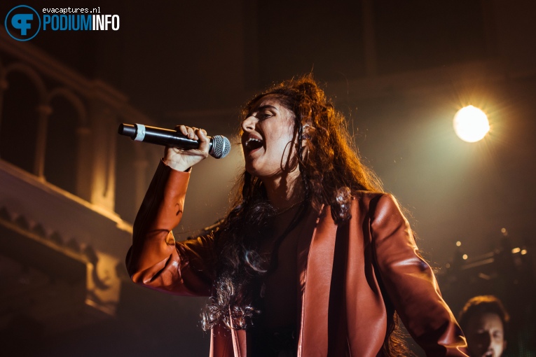 Naaz op Naaz - 05/10 - Paradiso foto