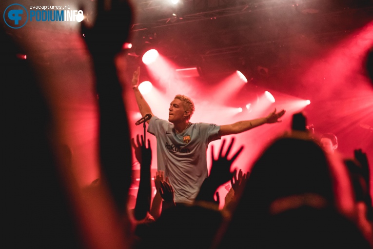 LANY op LANY - 15/10 - Paradiso Noord (Tolhuistuin) foto