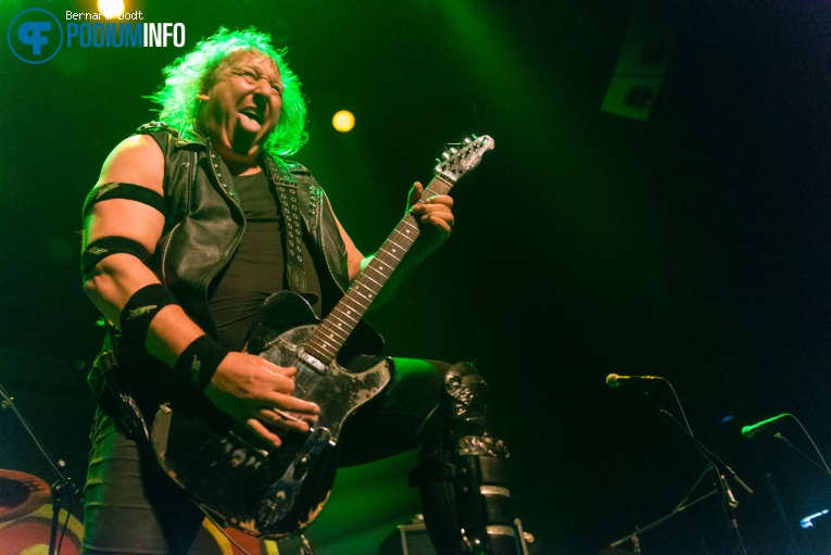 Raven op Saxon - 16/10 - TivoliVredenburg foto