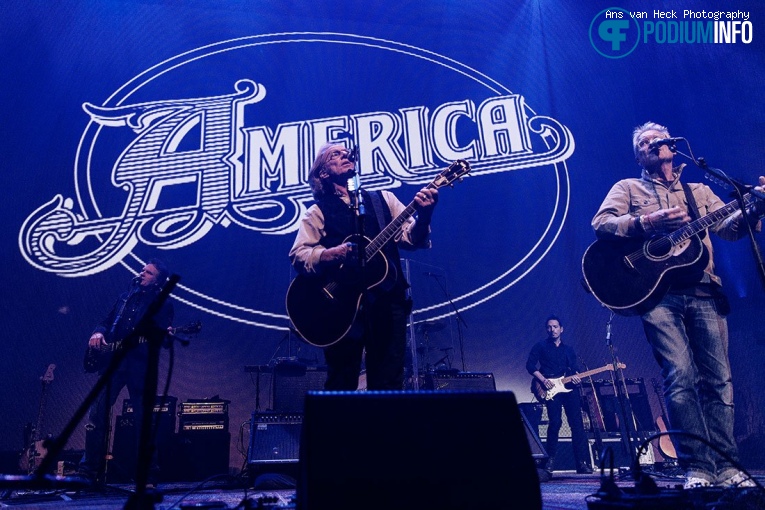 America op America - 20/10 - TivoliVredenburg foto