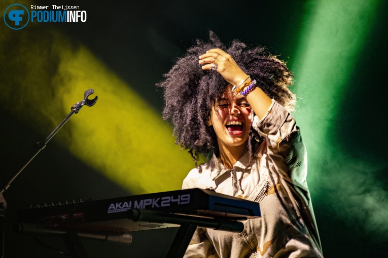 Ibeyi op Ibeyi - 26/10 - TivoliVredenburg foto