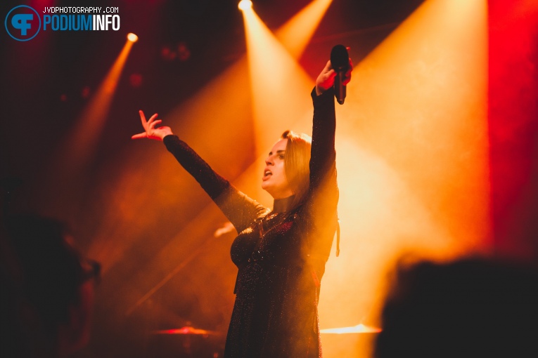 Foto Emma Blackery op Emma Blackery - 9/10 - Sugarfactory