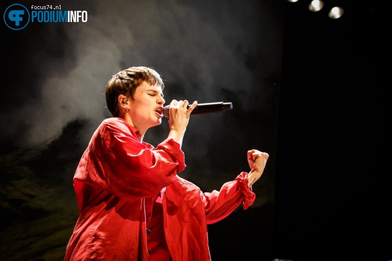 Christine And The Queens op Christine and the Queens - 13/10 - AFAS Live foto