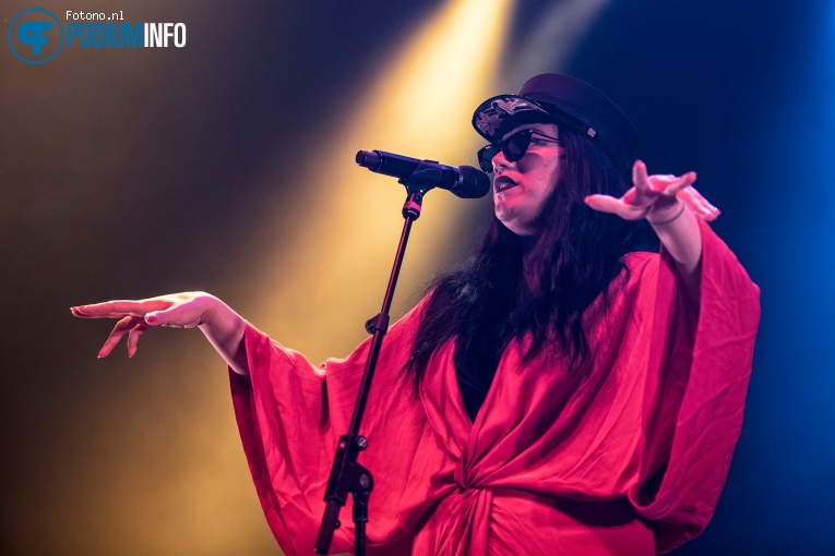 Ladi6 op Fat Freddy's Drop - 14/10 - AFAS Live foto