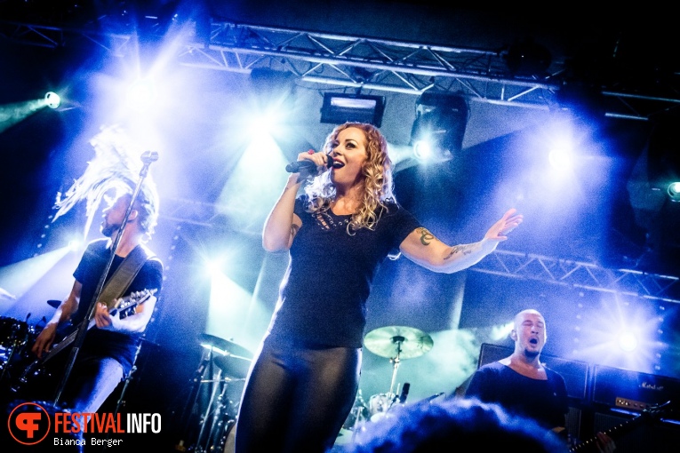 VUUR op Rotterdam Rocks XL - 13/10 - Maassilo foto