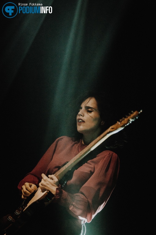 Anna Calvi op Anna Calvi - 24/10 - De Helling foto
