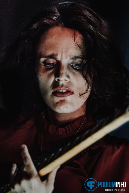 Anna Calvi op Anna Calvi - 24/10 - De Helling foto