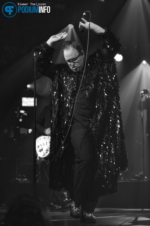 St. Paul & The Broken Bones op St. Paul & The Broken Bones - 02/11 - Melkweg foto