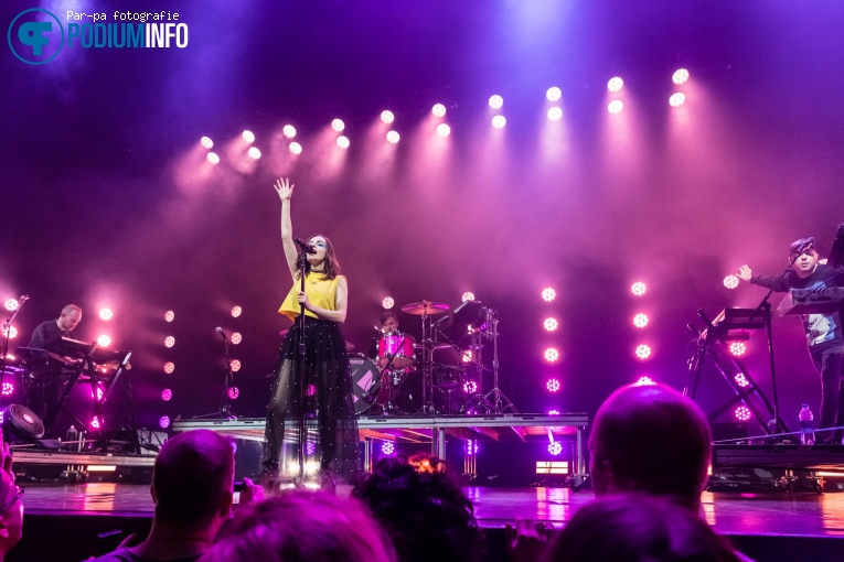 Chvrches op Chvrches - 03/11 - TivoliVredeburg foto