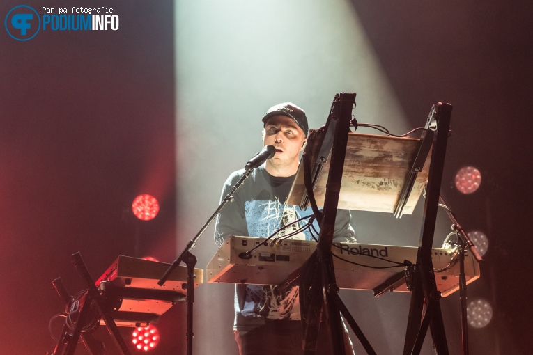 Chvrches op Chvrches - 03/11 - TivoliVredeburg foto