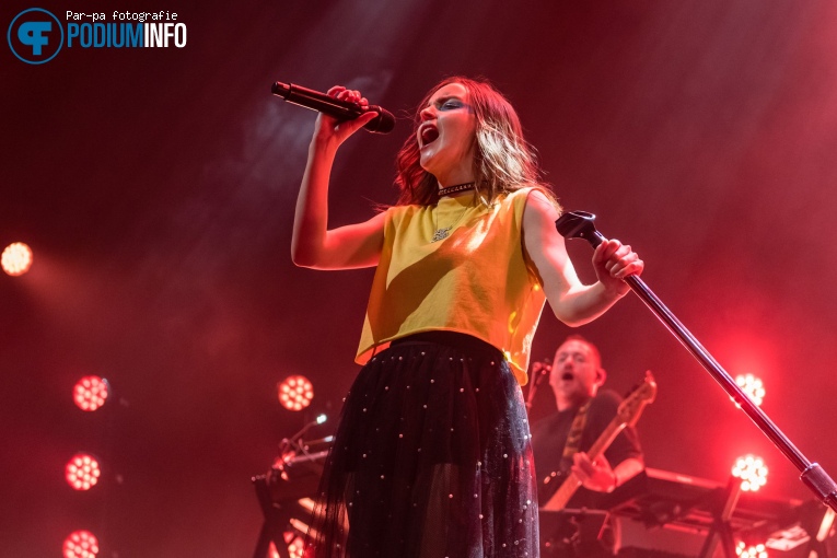 Chvrches op Chvrches - 03/11 - TivoliVredeburg foto