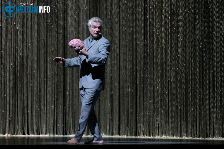 David Byrne op David Byrne - 04/11 - AFAS Live foto