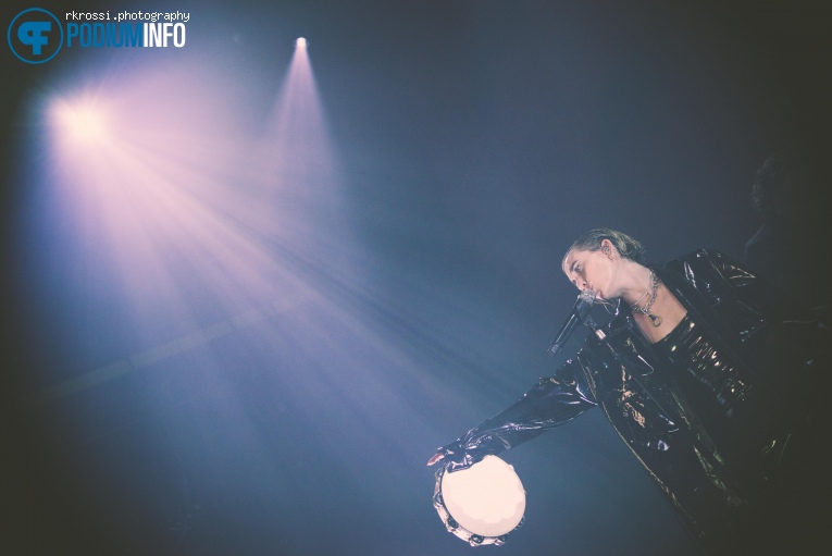 Lykke Li op Lykke Li - 05/11 - Melkweg foto