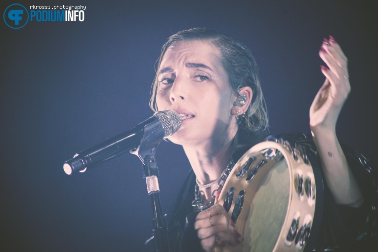 Lykke Li op Lykke Li - 05/11 - Melkweg foto