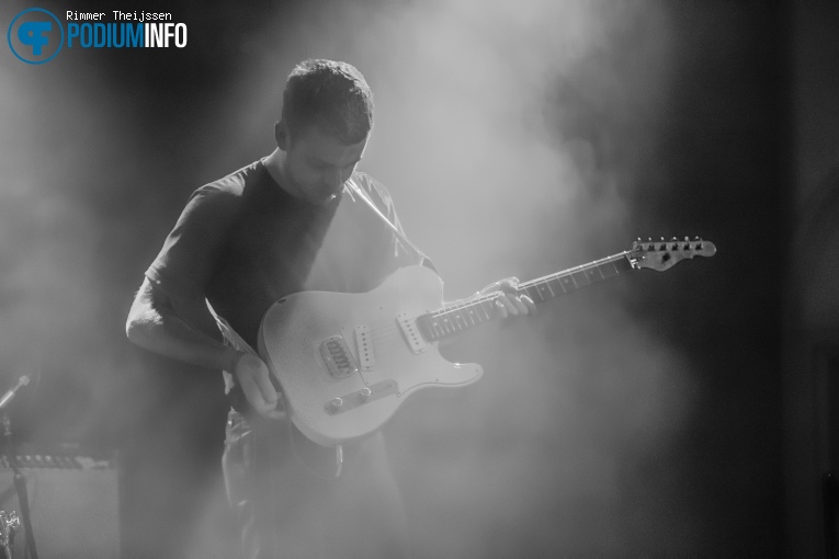 Foto BAMBARA op Nothing - 06/11 - Paradiso
