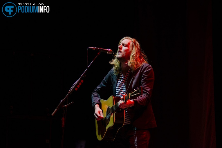 Foto Andy Burrows op Tom Odell - 8/11 - Afas Live
