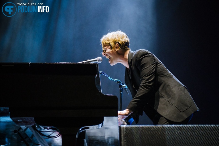Tom Odell op Tom Odell - 8/11 - Afas Live foto