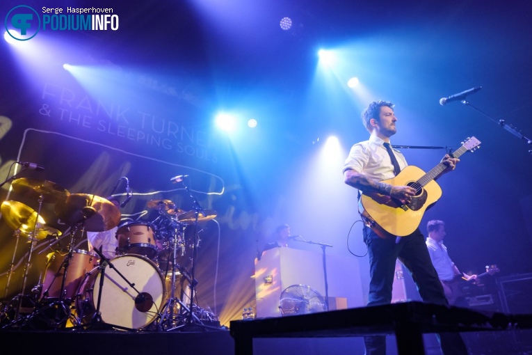 Frank Turner & The Sleeping Souls op Frank Turner & The Sleeping Souls - 09/11 - De Melkweg foto