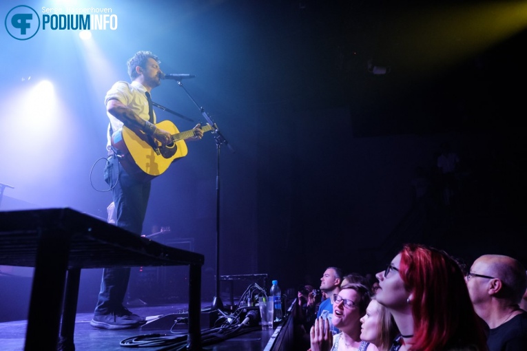 Frank Turner & The Sleeping Souls op Frank Turner & The Sleeping Souls - 09/11 - De Melkweg foto