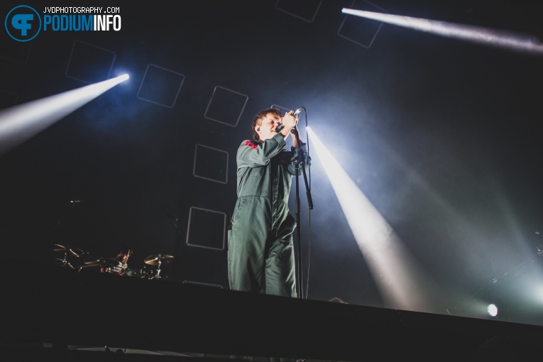 Nothing But Thieves op Nothing But Thieves - 15/11 - Afas Live foto