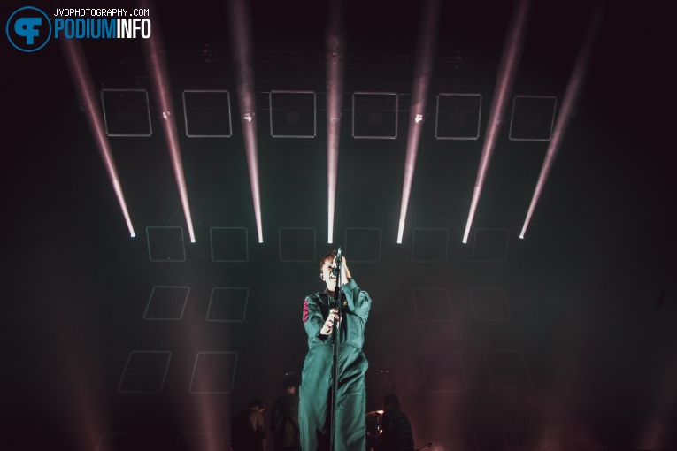 Nothing But Thieves op Nothing But Thieves - 15/11 - Afas Live foto