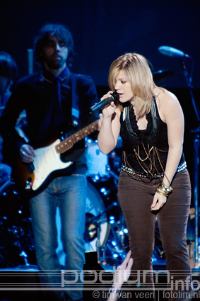 Kelly Clarkson op Kelly Clarkson - 6/4 - HMH foto