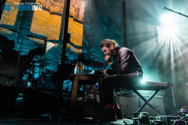 Ben Howard op Ben Howard - 18/11 - TivoliVredenburg foto