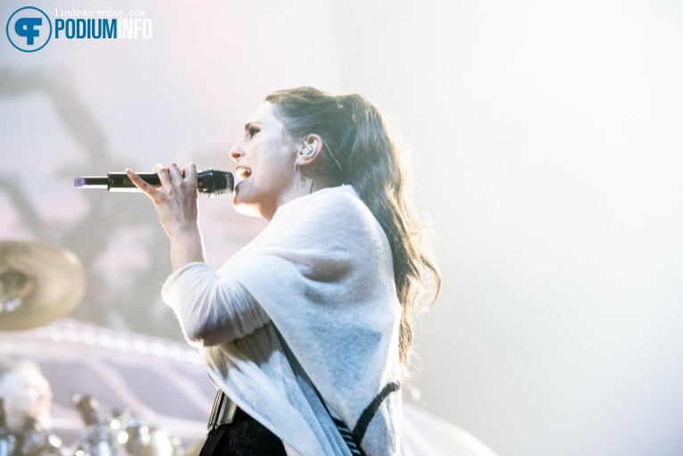 Within Temptation op Within Temptation - 23/11 - AFAS Live foto