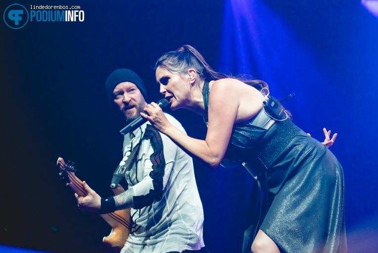 Within Temptation op Within Temptation - 23/11 - AFAS Live foto