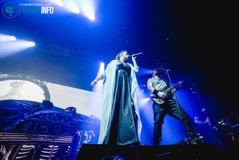 Within Temptation op Within Temptation - 23/11 - AFAS Live foto