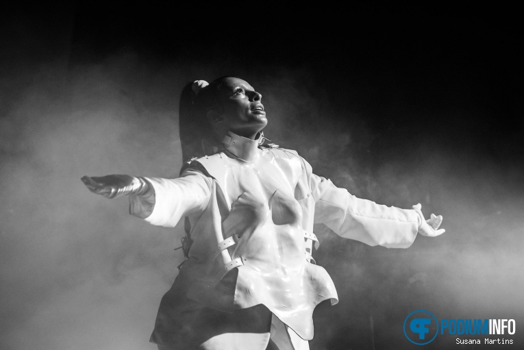 Sevdaliza op Sevdaliza - 24/11 - Paradiso foto