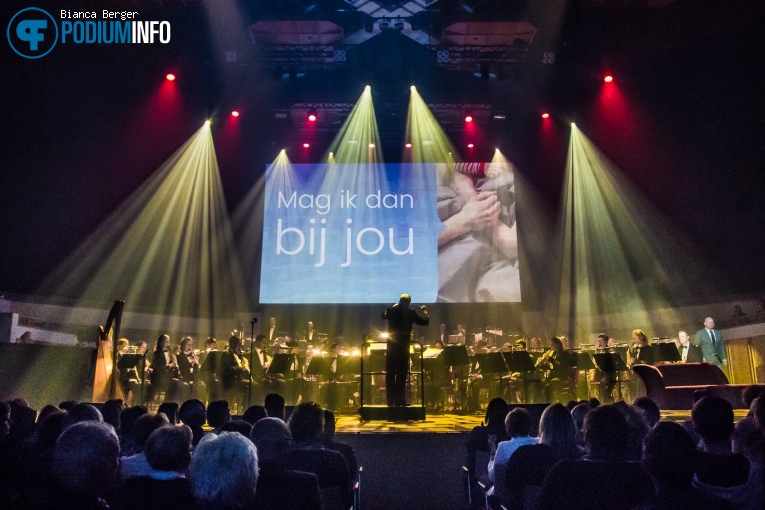 Koninklijke Militaire Kapel Johan Willem Friso op Benefietconcert 'Mag Ik Dan Bij Jou' - 26/11 - TivoliVredenburg foto