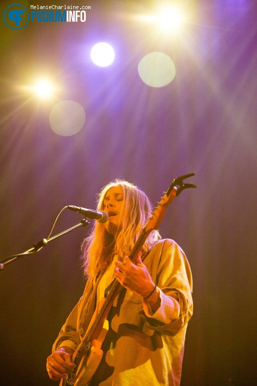 Isaac Gracie op First Aid Kit - 29/11 - TivoliVredenburg foto