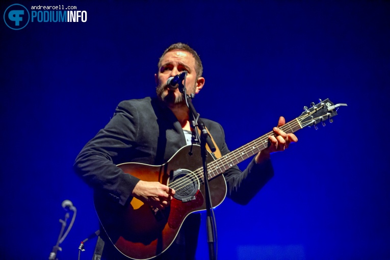Tom Baxter op Madeleine Peyroux - 01/12 - TivoliVredenburg foto