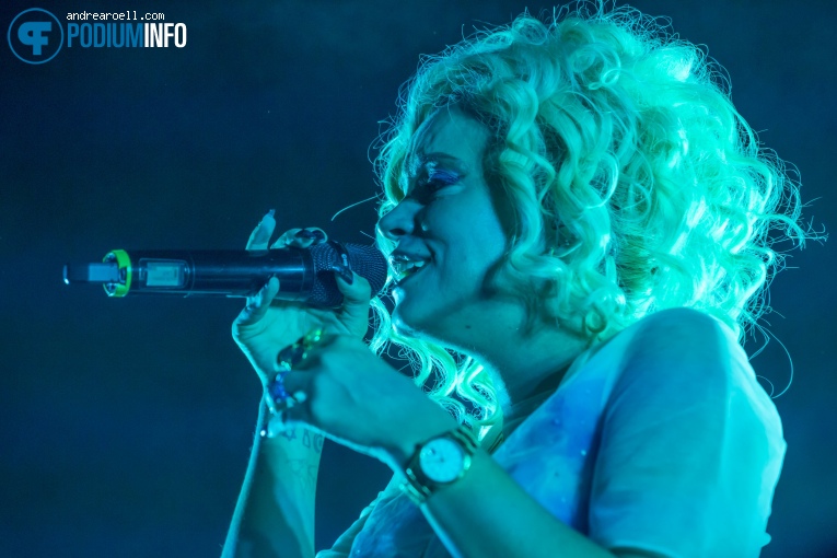 Lily Allen op Lily Allen - 09/12 - TivoliVredenburg foto