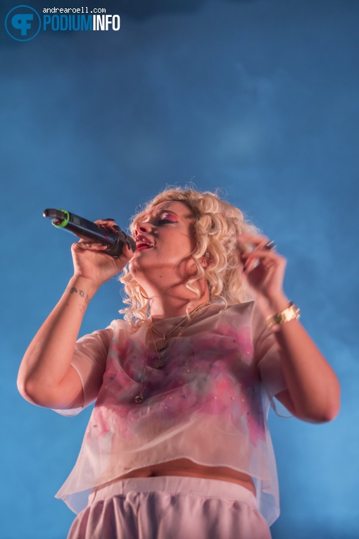 Lily Allen op Lily Allen - 09/12 - TivoliVredenburg foto